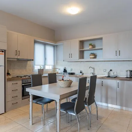 Serenity Lakki (Karpathos)